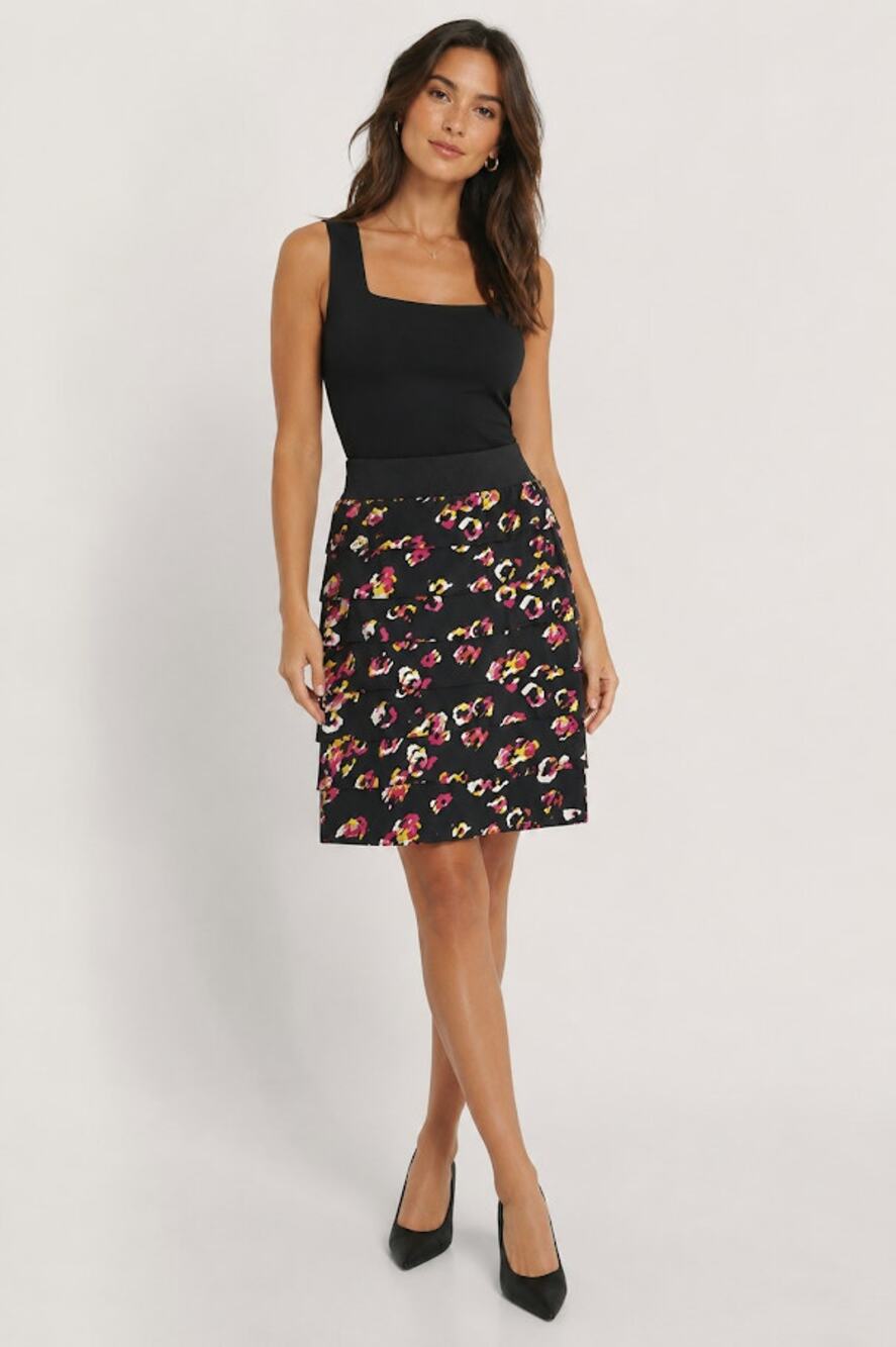 Alfani Floral Pencil Skirt Flirty‎ Ruffled Layered Stretch Pull On Romantic Sz 2